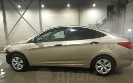 Hyundai Solaris II рестайлинг, 2011 год, 570 000 рублей, 2 фотография