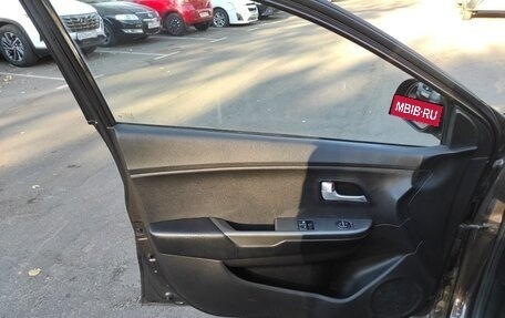 KIA Rio III рестайлинг, 2015 год, 975 000 рублей, 18 фотография