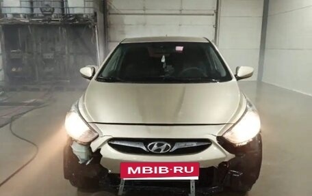 Hyundai Solaris II рестайлинг, 2011 год, 570 000 рублей, 4 фотография