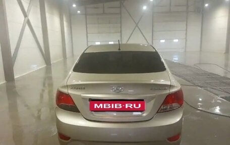 Hyundai Solaris II рестайлинг, 2011 год, 570 000 рублей, 6 фотография