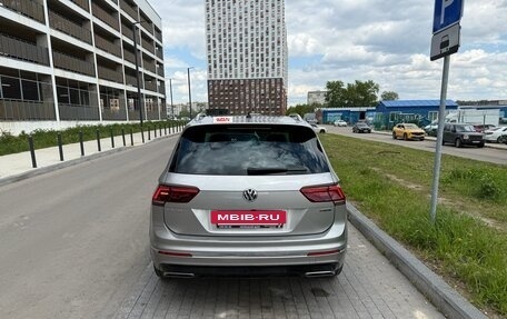 Volkswagen Tiguan II, 2018 год, 2 700 000 рублей, 4 фотография