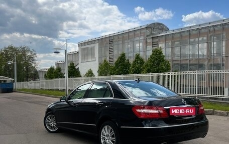 Mercedes-Benz E-Класс, 2011 год, 1 630 000 рублей, 3 фотография