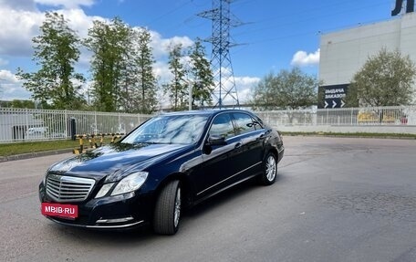 Mercedes-Benz E-Класс, 2011 год, 1 630 000 рублей, 9 фотография