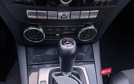 Mercedes-Benz C-Класс, 2011 год, 1 500 000 рублей, 8 фотография