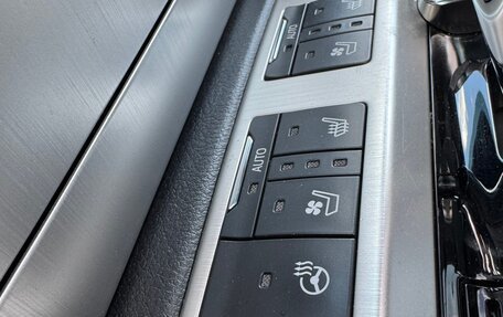 Toyota Land Cruiser 200, 2020 год, 8 700 000 рублей, 12 фотография