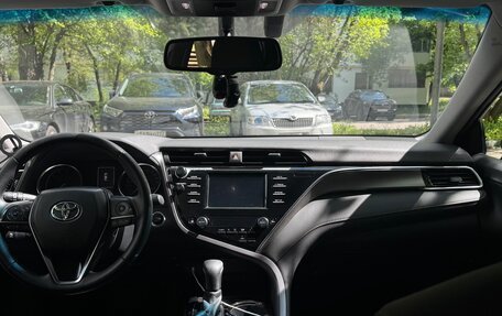 Toyota Camry, 2019 год, 2 150 000 рублей, 10 фотография