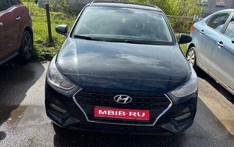 Hyundai Solaris II рестайлинг, 2017 год, 1 300 000 рублей, 1 фотография