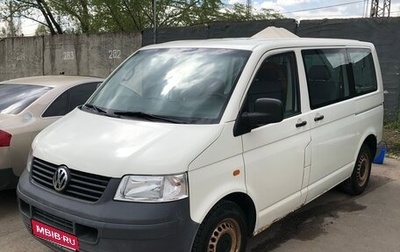 Volkswagen Transporter T5 рестайлинг, 2003 год, 750 000 рублей, 1 фотография