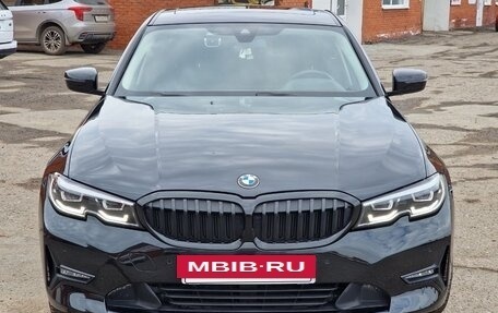BMW 3 серия, 2019 год, 4 020 000 рублей, 19 фотография