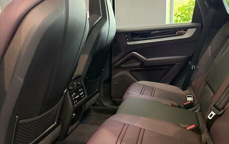 Porsche Cayenne III, 2025 год, 21 900 000 рублей, 14 фотография