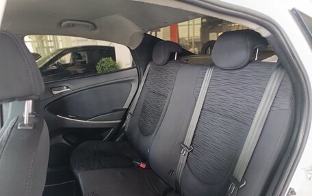 Hyundai Solaris II рестайлинг, 2015 год, 690 000 рублей, 10 фотография