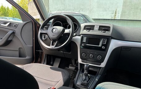 Skoda Yeti I рестайлинг, 2015 год, 1 180 000 рублей, 6 фотография