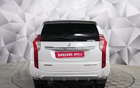 Mitsubishi Pajero Sport III рестайлинг, 2018 год, 2 820 000 рублей, 4 фотография