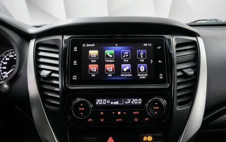 Mitsubishi Pajero Sport III рестайлинг, 2018 год, 2 820 000 рублей, 17 фотография