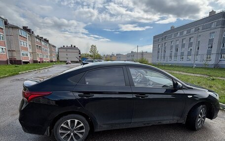 Hyundai Solaris II рестайлинг, 2017 год, 1 300 000 рублей, 15 фотография
