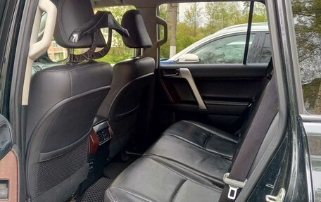 Toyota Land Cruiser Prado 150 рестайлинг 2, 2017 год, 3 650 000 рублей, 5 фотография