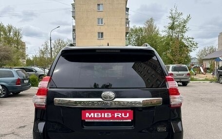 Toyota Land Cruiser Prado 150 рестайлинг 2, 2017 год, 3 650 000 рублей, 8 фотография