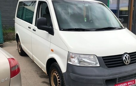 Volkswagen Transporter T5 рестайлинг, 2003 год, 750 000 рублей, 2 фотография