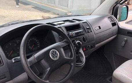 Volkswagen Transporter T5 рестайлинг, 2003 год, 750 000 рублей, 8 фотография