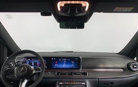 Mercedes-Benz V-Класс, 2024 год, 19 080 000 рублей, 23 фотография