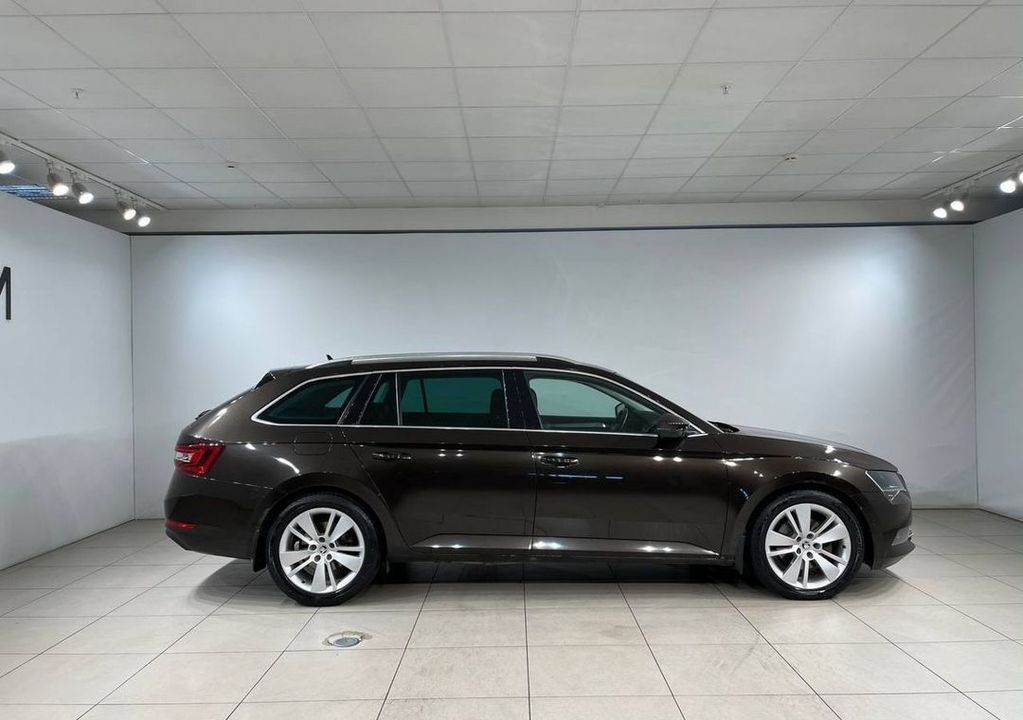 Skoda Superb III, 2017 год, 1 750 000 рублей, 4 фотография
