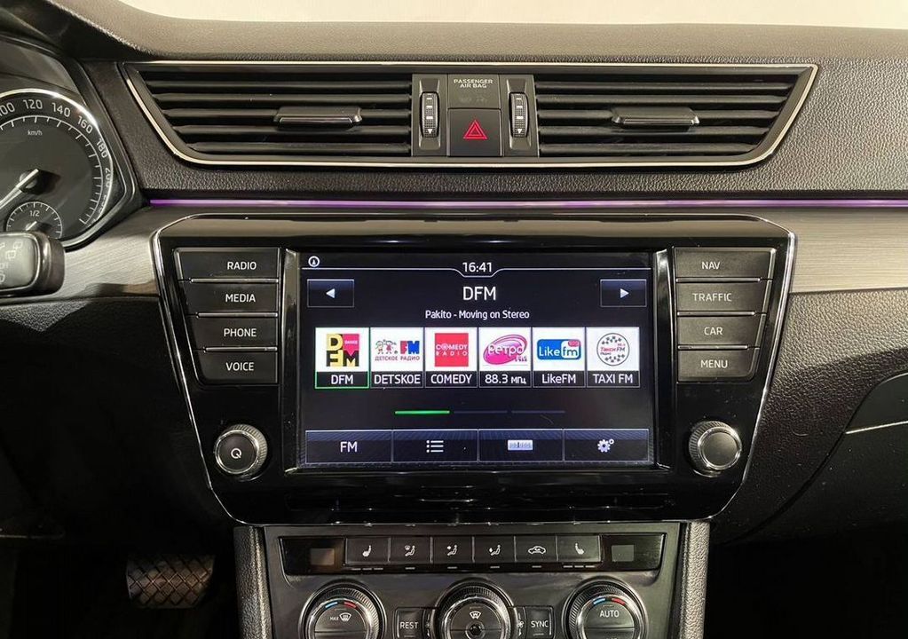 Skoda Superb III, 2017 год, 1 750 000 рублей, 11 фотография