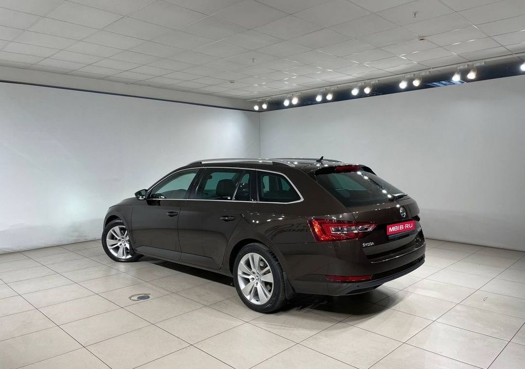 Skoda Superb III, 2017 год, 1 750 000 рублей, 7 фотография