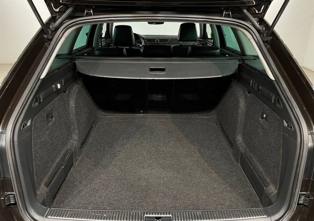 Skoda Superb III, 2017 год, 1 750 000 рублей, 19 фотография