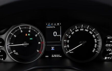 Toyota Land Cruiser 200, 2020 год, 9 350 000 рублей, 16 фотография