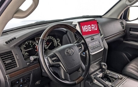 Toyota Land Cruiser 200, 2020 год, 9 350 000 рублей, 15 фотография