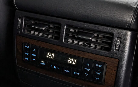 Toyota Land Cruiser 200, 2020 год, 9 350 000 рублей, 30 фотография