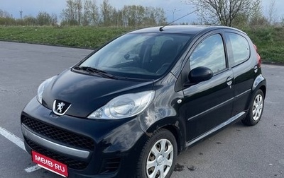 Peugeot 107 I рестайлинг, 2011 год, 480 000 рублей, 1 фотография