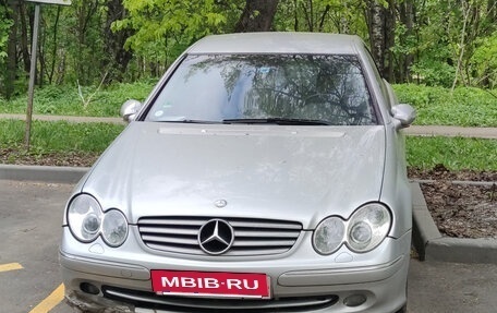 Mercedes-Benz CLK-Класс, 2003 год, 680 000 рублей, 3 фотография