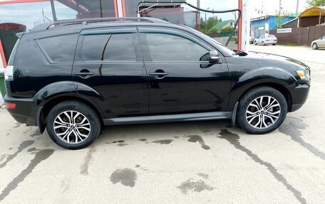 Mitsubishi Outlander III рестайлинг 3, 2011 год, 1 250 000 рублей, 7 фотография