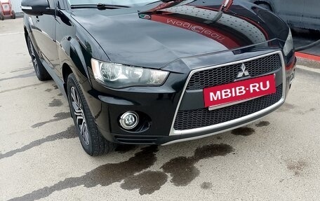 Mitsubishi Outlander III рестайлинг 3, 2011 год, 1 250 000 рублей, 6 фотография
