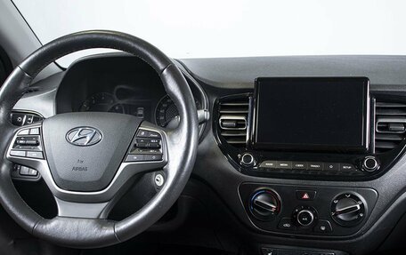 Hyundai Solaris II рестайлинг, 2021 год, 1 455 000 рублей, 4 фотография