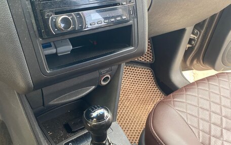 Volkswagen Caddy III рестайлинг, 2011 год, 750 000 рублей, 14 фотография