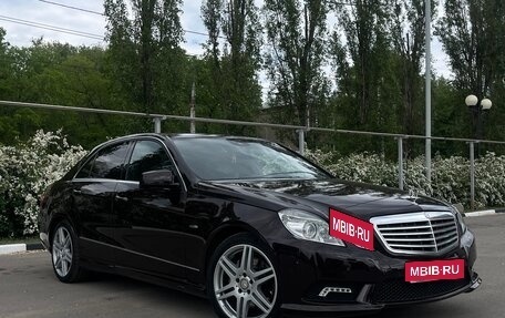 Mercedes-Benz E-Класс, 2010 год, 1 650 000 рублей, 3 фотография