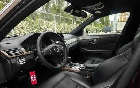 Mercedes-Benz E-Класс, 2010 год, 1 650 000 рублей, 14 фотография
