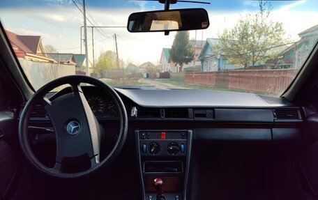Mercedes-Benz E-Класс, 1992 год, 160 000 рублей, 7 фотография