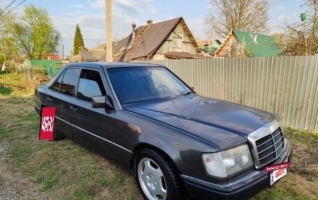 Mercedes-Benz E-Класс, 1992 год, 160 000 рублей, 2 фотография