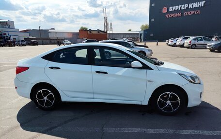 Hyundai Solaris II рестайлинг, 2012 год, 570 000 рублей, 5 фотография