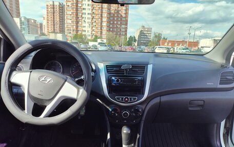 Hyundai Solaris II рестайлинг, 2012 год, 570 000 рублей, 7 фотография