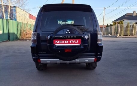 Mitsubishi Pajero IV, 2010 год, 2 200 000 рублей, 3 фотография