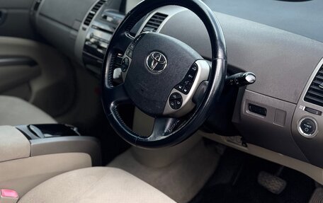 Toyota Prius, 2008 год, 950 000 рублей, 12 фотография