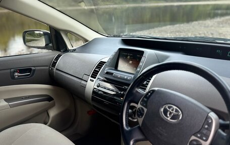 Toyota Prius, 2008 год, 950 000 рублей, 14 фотография