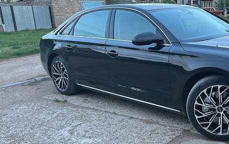 Audi A8, 2011 год, 1 560 000 рублей, 2 фотография