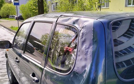 Chevrolet Niva I рестайлинг, 2004 год, 265 000 рублей, 6 фотография