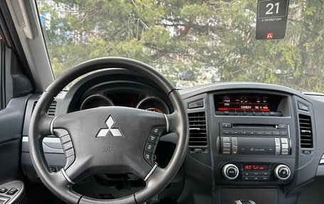 Mitsubishi Pajero IV, 2011 год, 1 469 000 рублей, 13 фотография