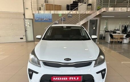 KIA Rio IV, 2019 год, 999 000 рублей, 2 фотография